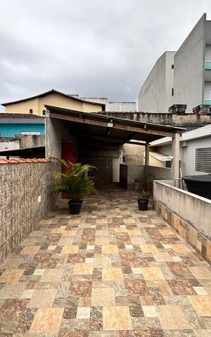 Casa à venda com 100m², 2 quartos e 2 vagasVaranda