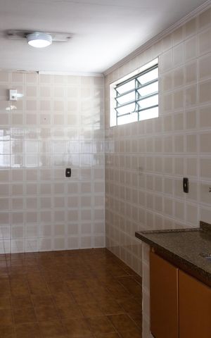 Casa para alugar com 600m², 4 quartos e 6 vagasCozinha