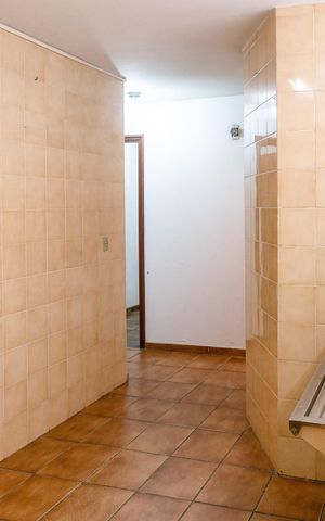Casa para alugar com 600m², 4 quartos e 6 vagasÁrea de Serviço
