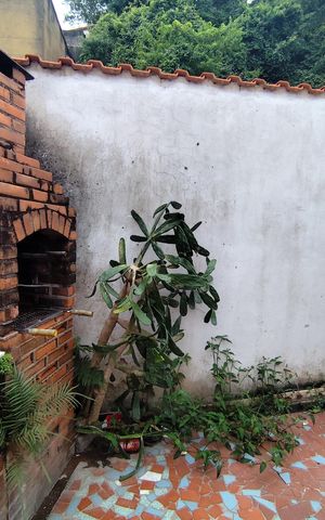 Casa à venda com 100m², 2 quartos e 1 vaga Casa à venda com 100m², 2 quartos e 1 vagaÁrea externa