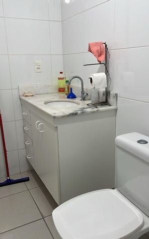 Casa à venda com 400m², 4 quartos e 2 vagas Casa à venda com 400m², 4 quartos e 2 vagasBanheiro