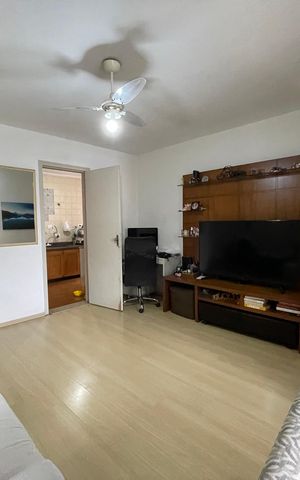 Apartamento à venda com 90m², 3 quartos e 1 vaga Apartamento à venda com 90m², 3 quartos e 1 vagaSala