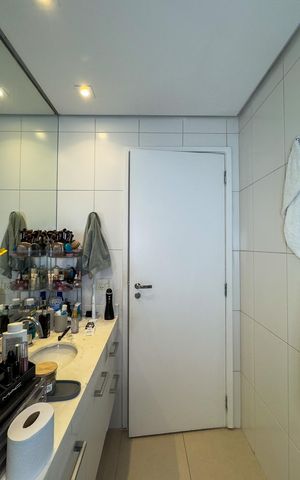 Apartamento à venda com 104m², 2 quartos e 2 vagas Apartamento à venda com 104m², 2 quartos e 2 vagasBanheiro da Suíte 2