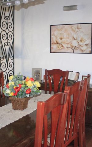 Casa à venda com 250m², 3 quartos e 3 vagasSala de jantar