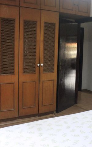 Casa à venda com 250m², 3 quartos e 3 vagasSuíte