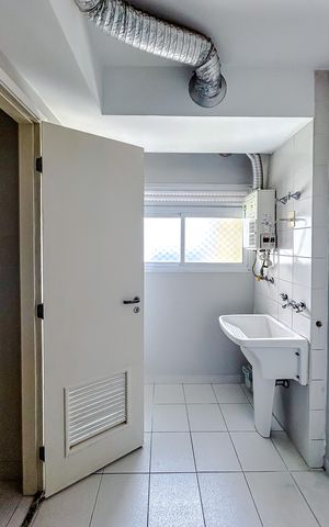 Apartamento para alugar com 119m², 3 quartos e 2 vagasÁrea de Serviço