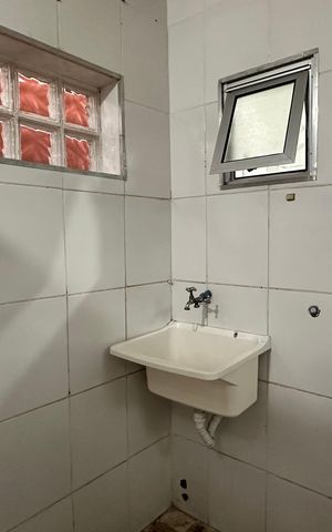 Casa para alugar com 120m², 2 quartos e sem vaga Casa para alugar com 120m², 2 quartos e sem vagaÁrea de serviço