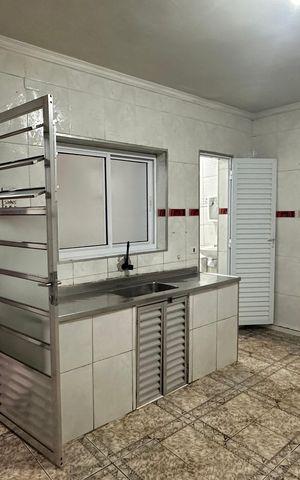 Casa para alugar com 120m², 2 quartos e sem vaga Casa para alugar com 120m², 2 quartos e sem vagaCozinha