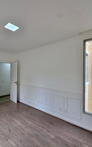 Casa à venda com 600m², 4 quartos e 7 vagas Casa à venda com 600m², 4 quartos e 7 vagasQuarto