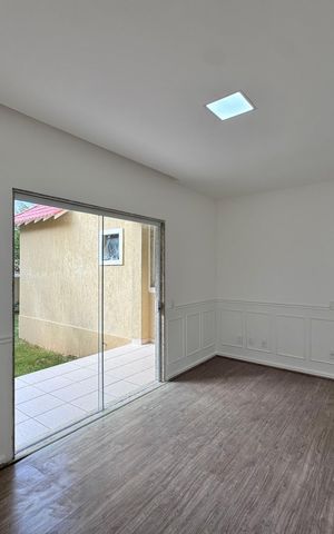 Casa à venda com 600m², 4 quartos e 7 vagas Casa à venda com 600m², 4 quartos e 7 vagasQuarto