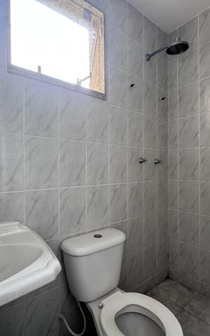 Casa à venda com 600m², 4 quartos e 7 vagas Casa à venda com 600m², 4 quartos e 7 vagasÁrea de Serviço - Banheiro
