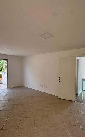 Casa à venda com 600m², 4 quartos e 7 vagas Casa à venda com 600m², 4 quartos e 7 vagasSuíte 1