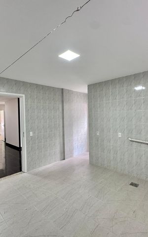 Casa à venda com 600m², 4 quartos e 7 vagas Casa à venda com 600m², 4 quartos e 7 vagasÁrea de Serviço