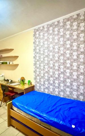 Casa à venda com 230m², 4 quartos e 4 vagas Casa à venda com 230m², 4 quartos e 4 vagasQuarto 3