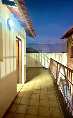 Casa à venda com 230m², 4 quartos e 4 vagas Casa à venda com 230m², 4 quartos e 4 vagasQuintal