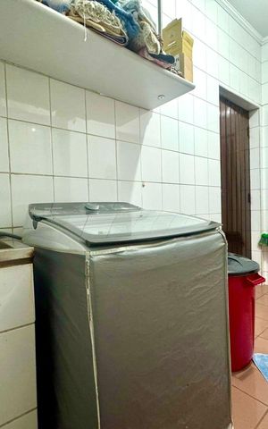 Casa à venda com 230m², 4 quartos e 4 vagas Casa à venda com 230m², 4 quartos e 4 vagasÁrea de Serviço