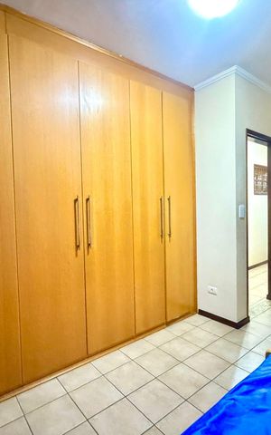 Casa à venda com 230m², 4 quartos e 4 vagas Casa à venda com 230m², 4 quartos e 4 vagasQuarto 3