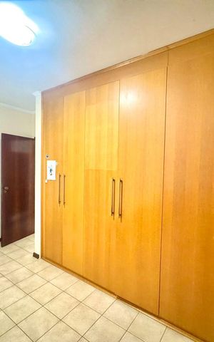 Casa à venda com 230m², 4 quartos e 4 vagas Casa à venda com 230m², 4 quartos e 4 vagasQuarto 2