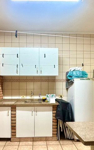 Casa à venda com 230m², 4 quartos e 4 vagas Casa à venda com 230m², 4 quartos e 4 vagasQuintal