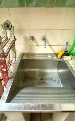 Casa à venda com 230m², 4 quartos e 4 vagas Casa à venda com 230m², 4 quartos e 4 vagasDespensa