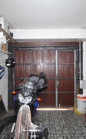 Casa à venda com 270m², 4 quartos e 4 vagasGaragem