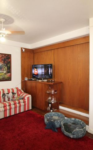 Casa à venda com 270m², 4 quartos e 4 vagasSala