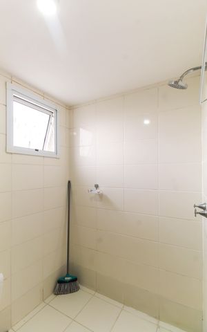 Apartamento à venda com 55m², 2 quartos e 1 vaga Apartamento à venda com 55m², 2 quartos e 1 vagaBanheiro da Suíte 2