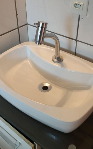 Apartamento para alugar com 65m², 2 quartos e 1 vaga Apartamento para alugar com 65m², 2 quartos e 1 vagaBanheiro