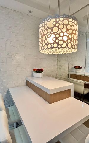 Apartamento à venda com 56m², 2 quartos e 1 vaga Apartamento à venda com 56m², 2 quartos e 1 vagaSala de Jantar
