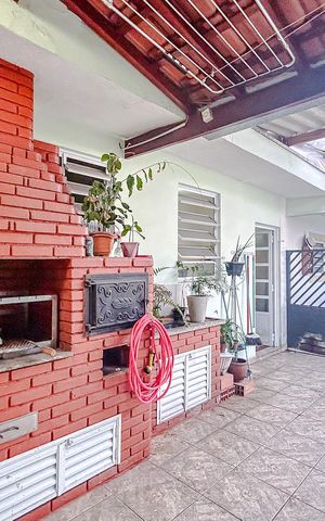 Casa à venda com 217m², 4 quartos e 2 vagasÁrea gourmet