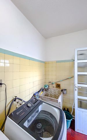 Casa à venda com 217m², 4 quartos e 2 vagasÁrea de Serviço