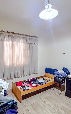 Casa à venda com 217m², 4 quartos e 2 vagasQuarto 1