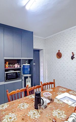 Casa à venda com 217m², 4 quartos e 2 vagasCozinha