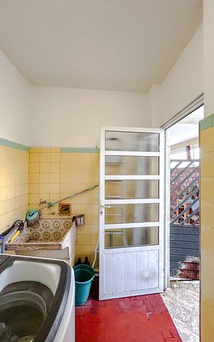 Casa à venda com 217m², 4 quartos e 2 vagasÁrea de Serviço