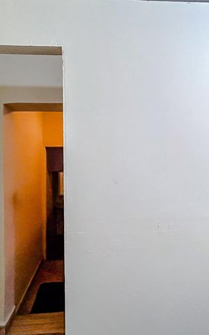 Casa à venda com 217m², 4 quartos e 2 vagasCasa 2