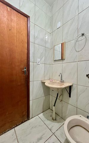 Casa à venda com 140m², 4 quartos e 3 vagas Casa à venda com 140m², 4 quartos e 3 vagasBanheiro