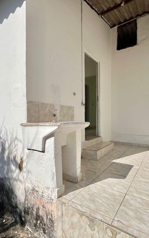 Casa à venda com 140m², 4 quartos e 3 vagas Casa à venda com 140m², 4 quartos e 3 vagasÁrea de serviço