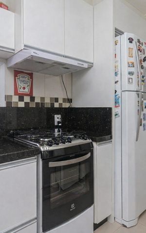 Apartamento à venda com 80m², 2 quartos e 2 vagasCozinha