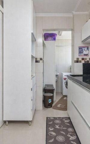 Apartamento à venda com 80m², 2 quartos e 2 vagasCozinha