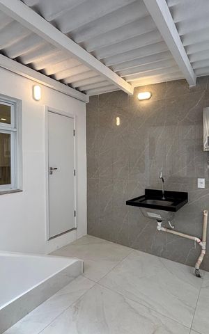 Apartamento à venda com 135m², 4 quartos e 1 vaga Apartamento à venda com 135m², 4 quartos e 1 vagaÁrea de serviço
