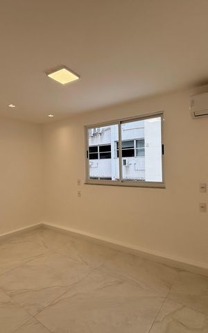 Apartamento à venda com 135m², 4 quartos e 1 vaga Apartamento à venda com 135m², 4 quartos e 1 vagaSuíte