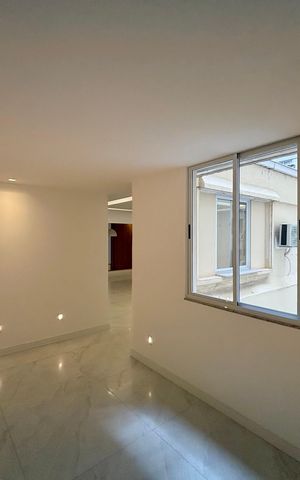 Apartamento à venda com 135m², 4 quartos e 1 vaga Apartamento à venda com 135m², 4 quartos e 1 vagaHall de entrada