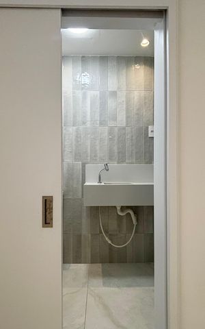 Apartamento à venda com 135m², 4 quartos e 1 vaga Apartamento à venda com 135m², 4 quartos e 1 vagaSuíte - banheiro
