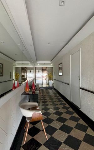 Apartamento à venda com 135m², 4 quartos e 1 vaga Apartamento à venda com 135m², 4 quartos e 1 vagaPortaria