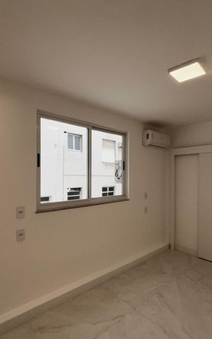 Apartamento à venda com 135m², 4 quartos e 1 vaga Apartamento à venda com 135m², 4 quartos e 1 vagaSuíte
