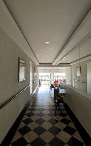 Apartamento à venda com 135m², 4 quartos e 1 vaga Apartamento à venda com 135m², 4 quartos e 1 vagaPortaria