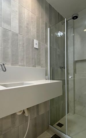 Apartamento à venda com 135m², 4 quartos e 1 vaga Apartamento à venda com 135m², 4 quartos e 1 vagaSuíte - banheiro