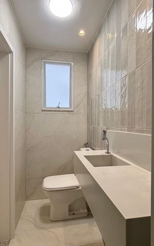 Apartamento à venda com 135m², 4 quartos e 1 vaga Apartamento à venda com 135m², 4 quartos e 1 vagaSuíte - banheiro