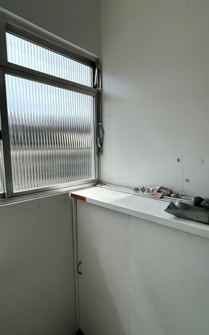 Apartamento à venda com 70m², 2 quartos e 1 vagaÁrea de Serviço