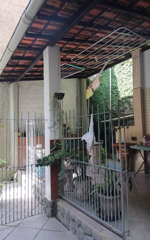 Casa à venda com 450m², 4 quartos e 4 vagasÁrea de serviço